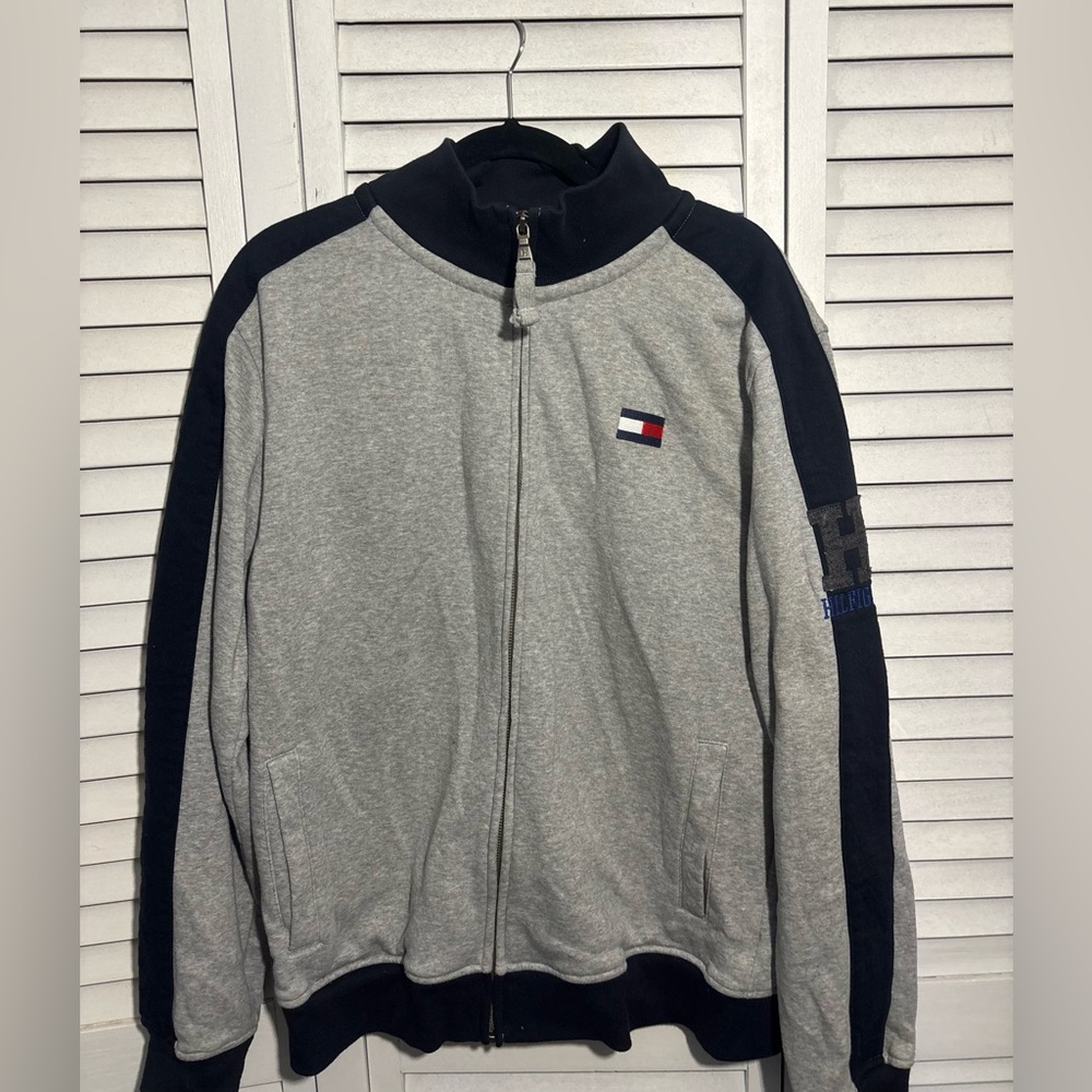 Tommy Hilfiger Men's Gray and Black Zip-Up Sweater